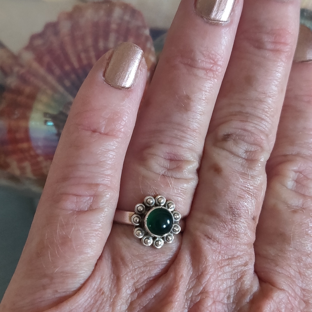 Green Onyx Sterling Silver Ring - Picture 7 of 7